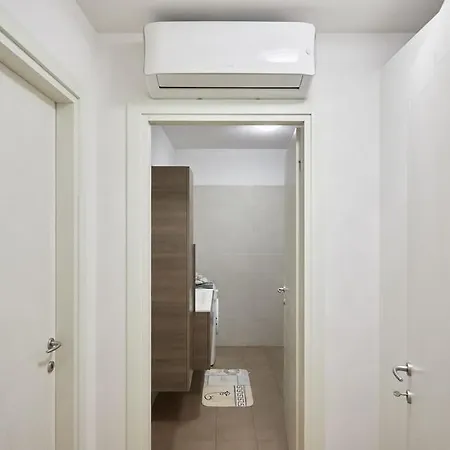 Center Comfort Free Parking Wifi Apartment *